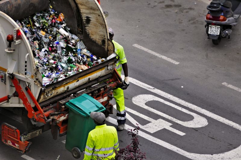 The Benefits of Hiring a Professional Waste Management Company